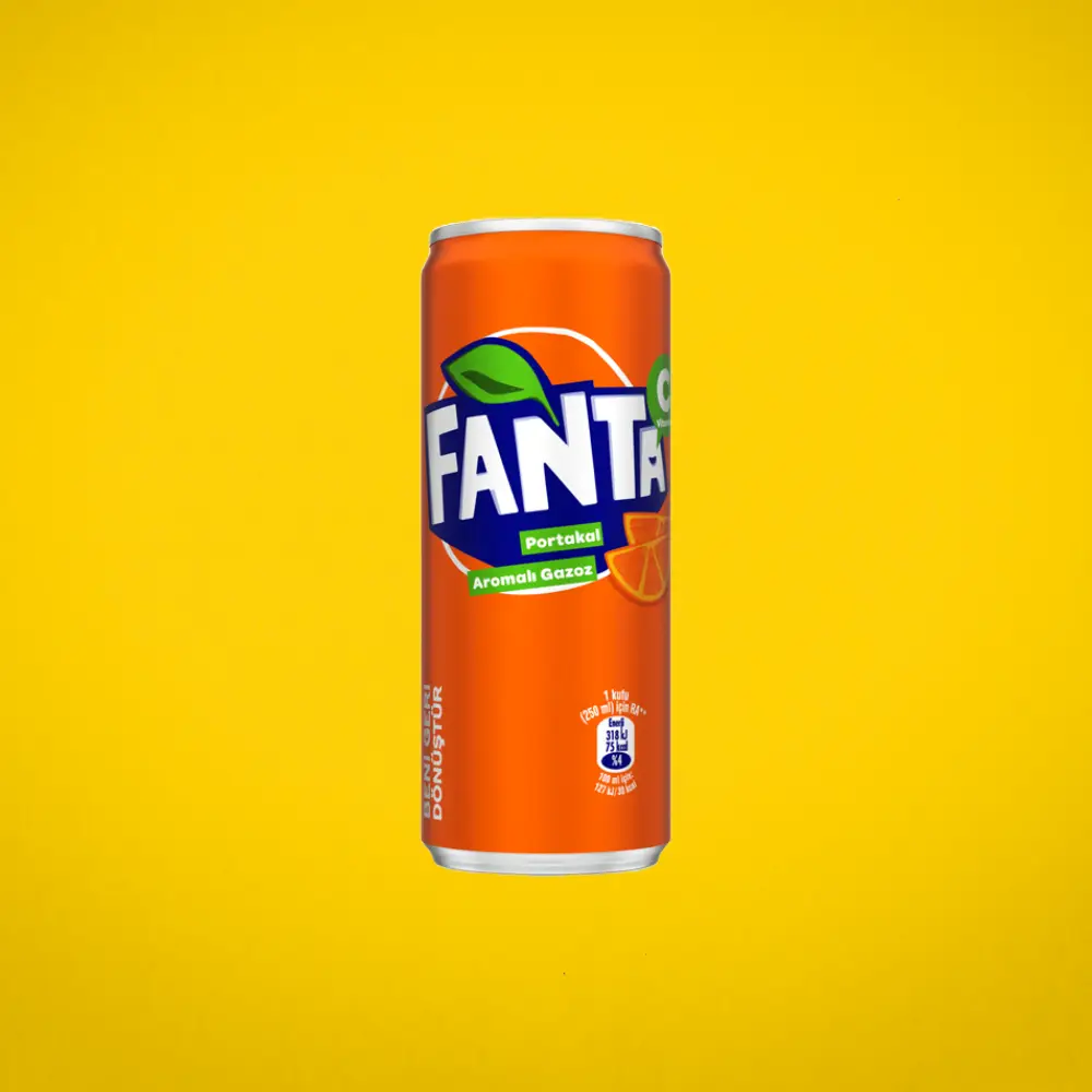 MiaBurrito'da sunulan, portakal aromalı Fanta içecek.